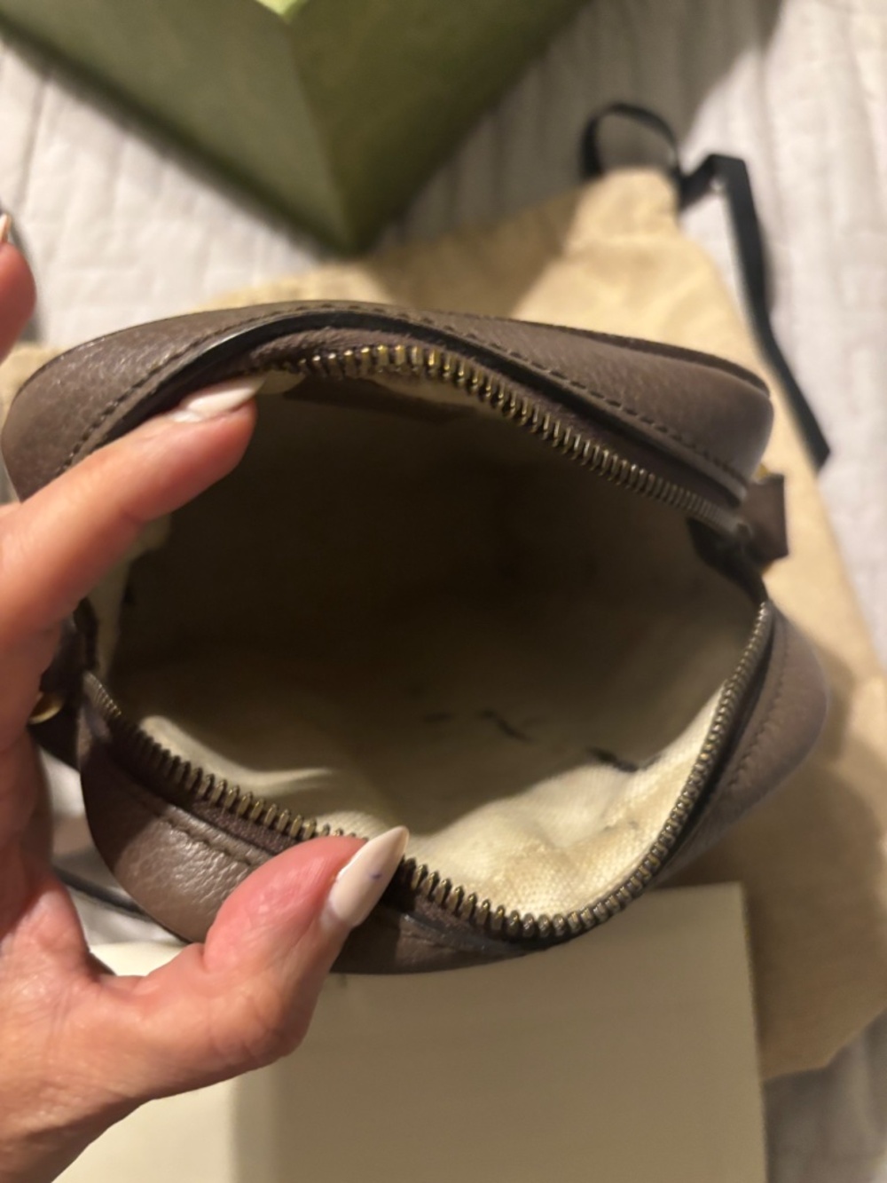 Gucci - Picture 3 of 4